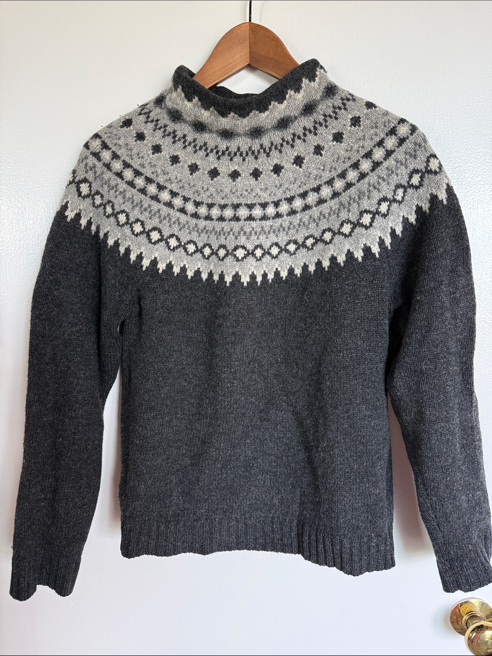 Eddie Bauer Women’s Charcoal & Light Gray Fair Isle Sweater